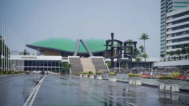 Hari Ini DPR RI Ulang Tahun ke‑80: Refleksi Delapan Dekade Pemerintahan dan Kritik Publik