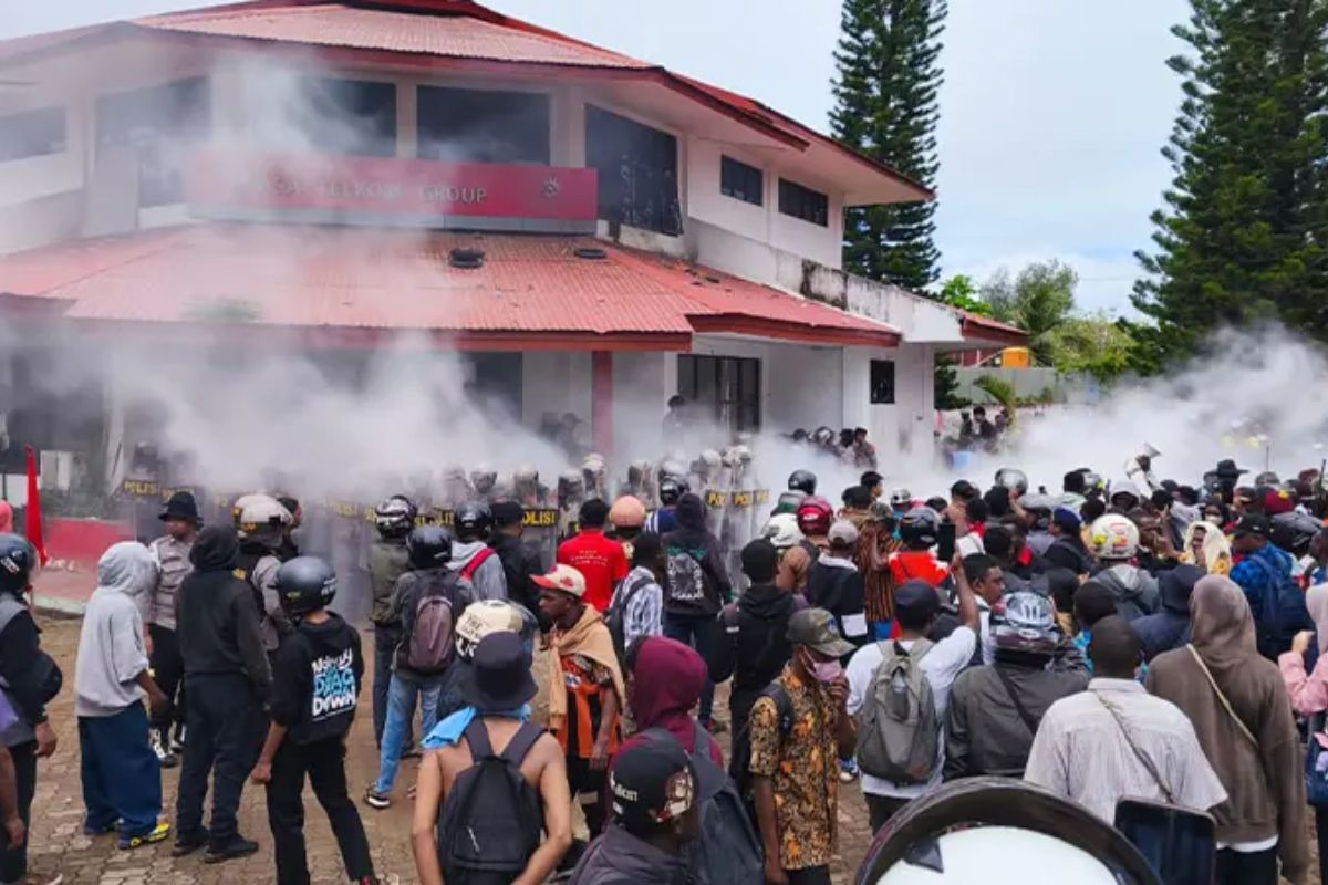 Polres Merauke Kawal Aksi Unjuk Rasa Jilid II Dampak Gangguan Jaringan Internet di Kabupaten Merauke