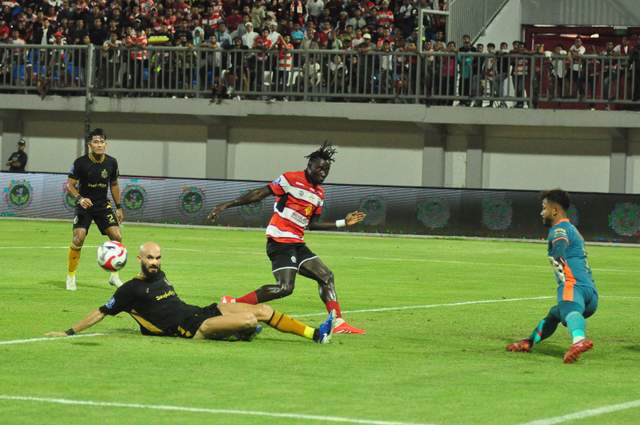 Sepak Bola 2025: Kapital, Inovasi, dan Identitas Baru Permainan Dunia